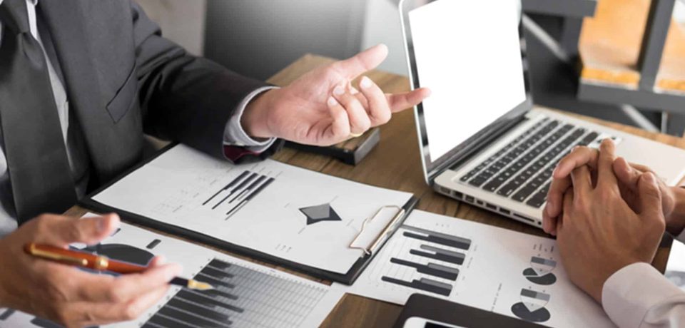 The-Complete-Guide-to-Outsourced-Finance-and-Accounting-Services-2020-1